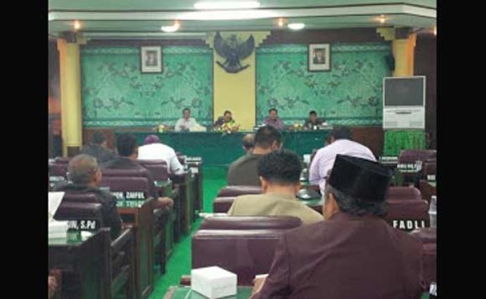 Partai Pendukung Pemerintah Kuasai Pimpinan Komisi DPRD Pamekasan Partai Pendukung Pemerintah Kuasai Pimpinan Komisi DPRD Pamekasan
