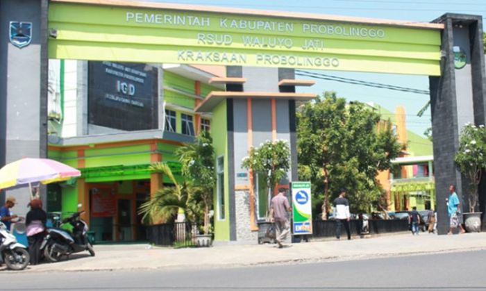 Tenaga Medis Terpapar Covid-19, RSUD Waluyo Jati Kraksaan Kabupaten Probolinggo Lockdown Tenaga Medis Terpapar Covid-19, RSUD Waluyo Jati Kraksaan Kabupaten Probolinggo Lockdown