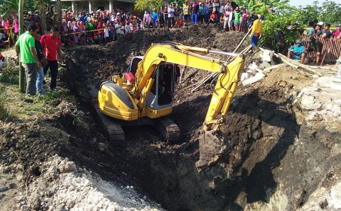 Jenazah Tukang Gali Sumur di Bojonegoro yang Tertimbun Longsor 9 Meter Berhasil Dievakuasi