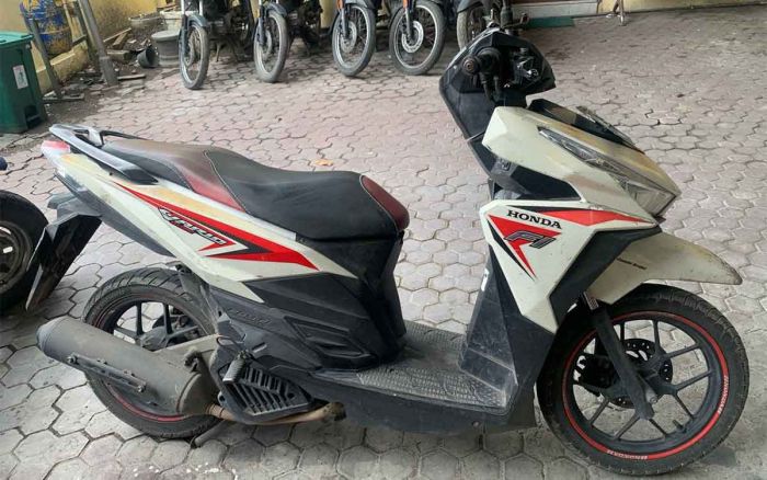 Diamuk Massa, Maling Motor di Sidoarjo Ngaku Khilaf Diamuk Massa, Maling Motor di Sidoarjo Ngaku Khilaf