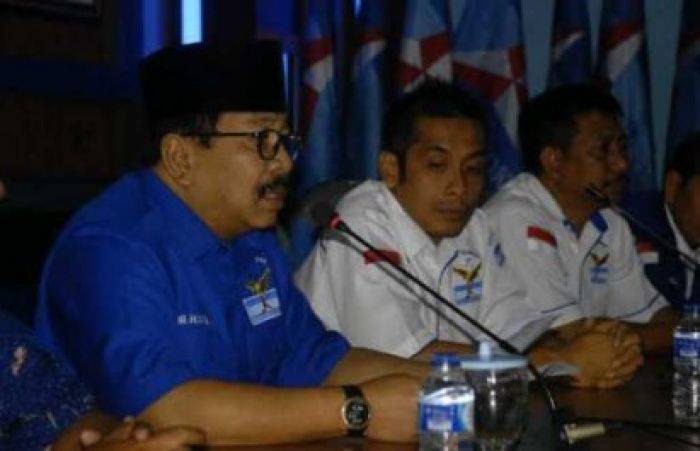 Soekarwo Ancam Kader Demokrat Mbalelo Angkat Kaki dari Partai Soekarwo Ancam Kader Demokrat Mbalelo Angkat Kaki dari Partai