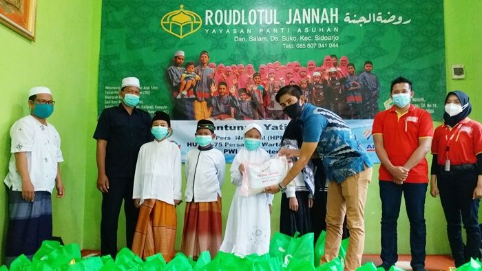 Peringati HPN 2021, PWI Sidoarjo Santuni Anak Yatim Piatu