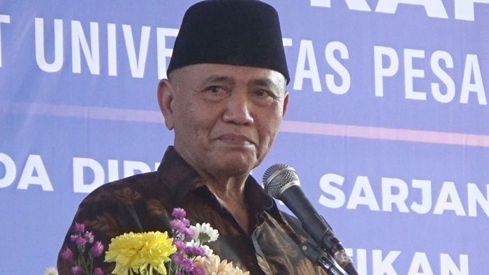Ada Hadiahnya! Ketua KPK Ajak Wisudawan Unipdu Jombang Jadi Agen Pemberantas Korupsi Ada Hadiahnya! Ketua KPK Ajak Wisudawan Unipdu Jombang Jadi Agen Pemberantas Korupsi