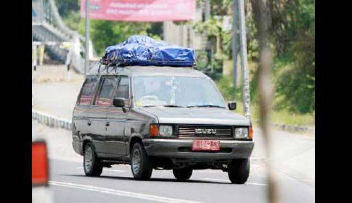 Komisi A DPRD Jatim Minta Gubernur Beri Sanksi PNS yang Mudik Pakai Mobil Dinas
