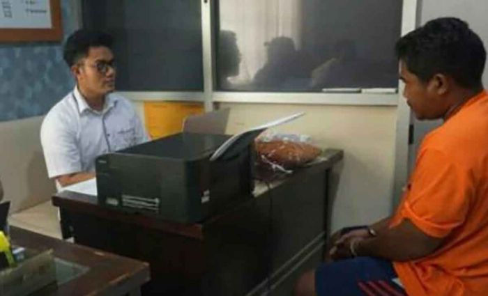 Demi Pengobatan sang Anak, Sopir Truk dari Trowulan Mojokerto Nekat Begal Tetangganya Sendiri Demi Pengobatan sang Anak, Sopir Truk dari Trowulan Mojokerto Nekat Begal Tetangganya Sendiri