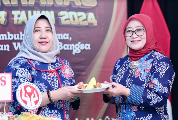 HUT ke-44 Dekranasda, Pj Isye Berharap Meningkatnya Kualitas IKM dan UKM Jatim HUT ke-44 Dekranasda, Pj Isye Berharap Meningkatnya Kualitas IKM dan UKM Jatim