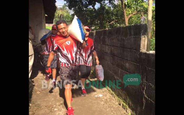 Sambil Bersepeda, Wabup Blitar Blusukan Bantu Pria Lumpuh Hidup Sebatang Kara