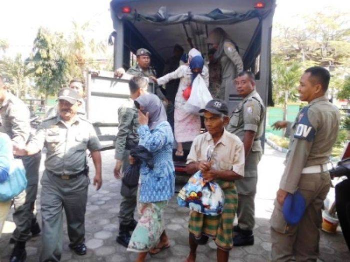 Meresahkan, Belasan Gepeng di Sampang Ditangkapi Meresahkan, Belasan Gepeng di Sampang Ditangkapi