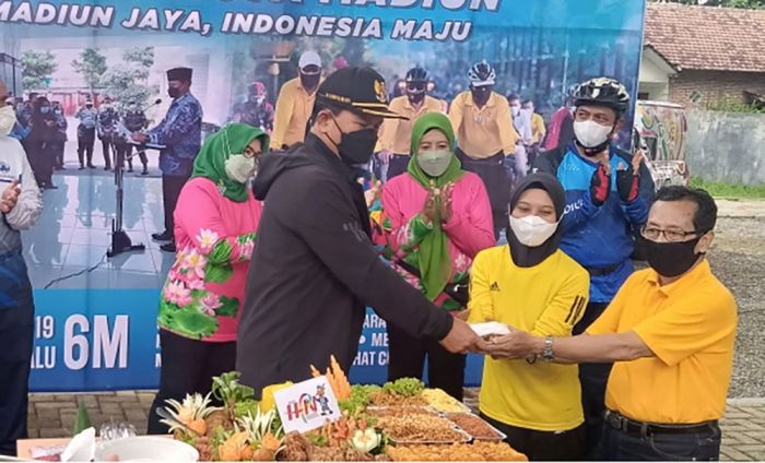 Peringati HPN, Wali Kota Madiun Ajak Gowes Awak Media Peringati HPN, Wali Kota Madiun Ajak Gowes Awak Media