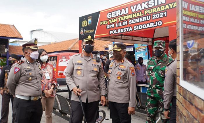 Polresta Sidoarjo Gelar Vaksinasi Booster di Terminal Bungurasih