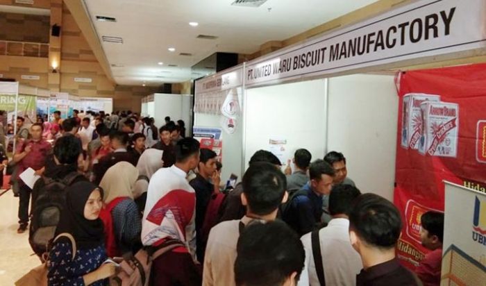Ribuan Pencari Kerja Serbu BKT, Disnaker Sidoarjo Luncurkan Gawe Online Ribuan Pencari Kerja Serbu BKT, Disnaker Sidoarjo Luncurkan Gawe Online