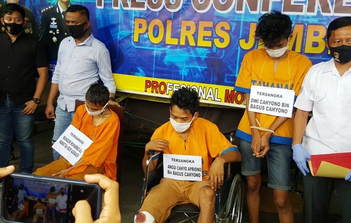 Habisi Nyawa Koreografer di Jember, Para Pelaku Hantam Kepala Korban Pakai Gas Melon Habisi Nyawa Koreografer di Jember, Para Pelaku Hantam Kepala Korban Pakai Gas Melon