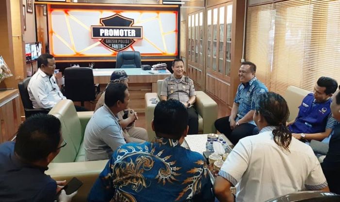 Silaturahim, DPD dan Fraksi Nasdem Gresik Kunjungi Polres Gresik Silaturahim, DPD dan Fraksi Nasdem Gresik Kunjungi Polres Gresik