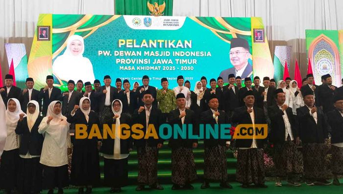 Lantik PW DMI Jatim, Jusuf Kalla Dorong Masjid Jadi Pusat Peradaban dan Ekonomi Umat Lantik PW DMI Jatim, Jusuf Kalla Dorong Masjid Jadi Pusat Peradaban dan Ekonomi Umat
