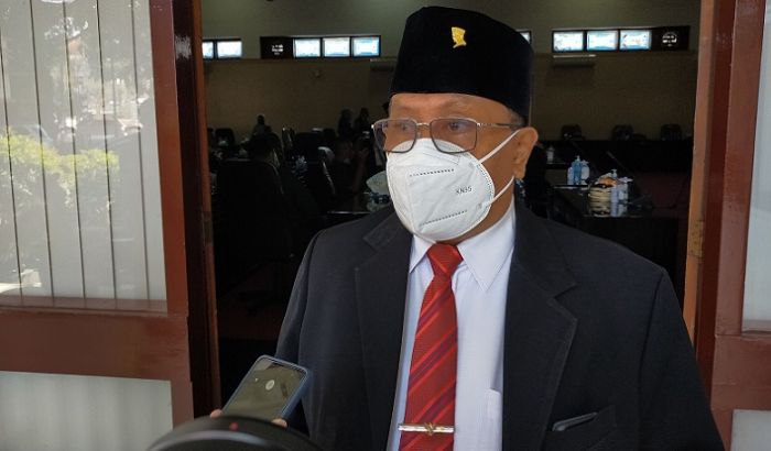 Wali Kota Blitar Minta Semua Pihak Patuhi Aturan Pemerintah Soal Tarif Tes PCR Wali Kota Blitar Minta Semua Pihak Patuhi Aturan Pemerintah Soal Tarif Tes PCR