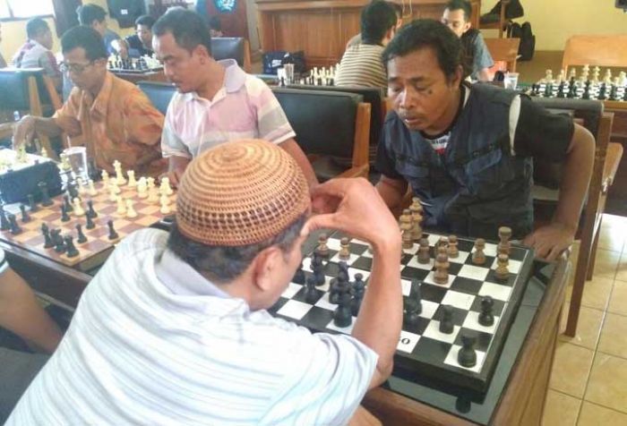 Peringati HUT RI ke-72, Percasi Tuban Gelar Turnamen Catur Peringati HUT RI ke-72, Percasi Tuban Gelar Turnamen Catur