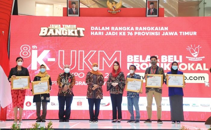 Buka 8th KUKM Expo Hybrid 2021, Khofifah: Momen Kebangkitan Ekonomi Jatim, Perkuat Kontribusi KUMKM