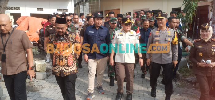 Bupati Gresik Dampingi Plh Gubernur Jatim Sidak TPS di Segoromadu