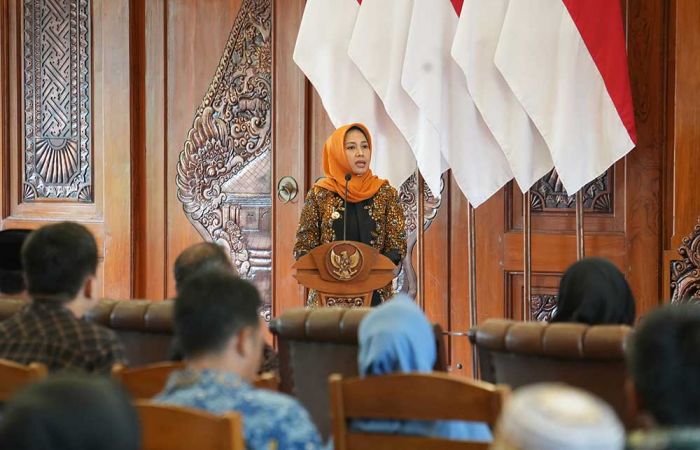 Sosialisasi Regulasi Hibah, Wali Kota Mojokerto: Pahami Regulasi, Jangan Sungkan Bertanya Sosialisasi Regulasi Hibah, Wali Kota Mojokerto: Pahami Regulasi, Jangan Sungkan Bertanya