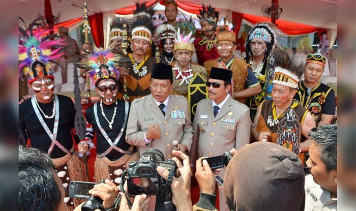 Bupati Gresik dan PNS Kenakan Pakaian Adat Peringati Sumpah Pemuda