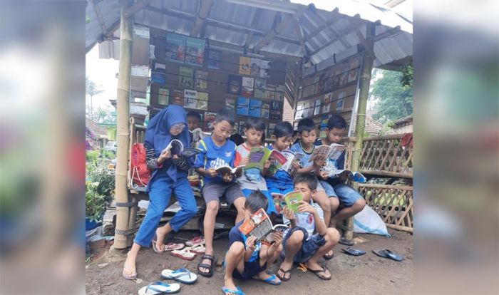 Dilengkapi Taman Baca, Wawali Kota Batu Puji Sungai Tematik di Desa Giripurno