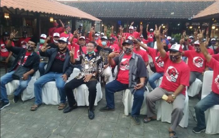 Banteng Yesbro Dukung Yuhronur di Pilbup Lamongan 2020 Banteng Yesbro Dukung Yuhronur di Pilbup Lamongan 2020