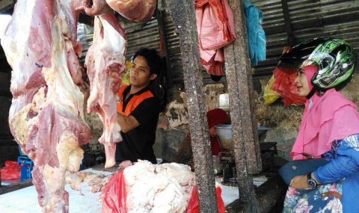 Stok Daging Sapi di Sidoarjo Masih Aman Hingga Lebaran Stok Daging Sapi di Sidoarjo Masih Aman Hingga Lebaran