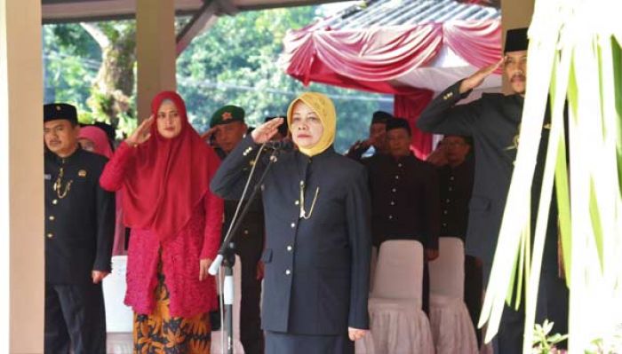 Bupati Kediri Pimpin Upacara Hari Jadi ke-1215 Bupati Kediri Pimpin Upacara Hari Jadi ke-1215