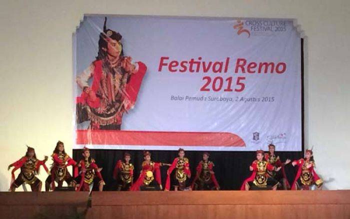 Konjen Jepang Terkesan Festival Tari Remo dan Yosakoi Konjen Jepang Terkesan Festival Tari Remo dan Yosakoi