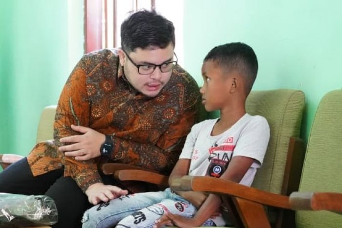 Temui Anak Usia 8 Tahun Belum Sekolah dan Tak Punya Akta Lahir, Bupati Kediri Lakukan Hal ini