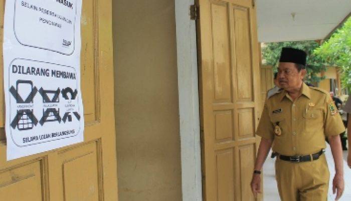 Walikota Mojokerto Mas’ud Yunus, Sidak UN SMA 2015 Walikota Mojokerto Mas’ud Yunus, Sidak UN SMA 2015