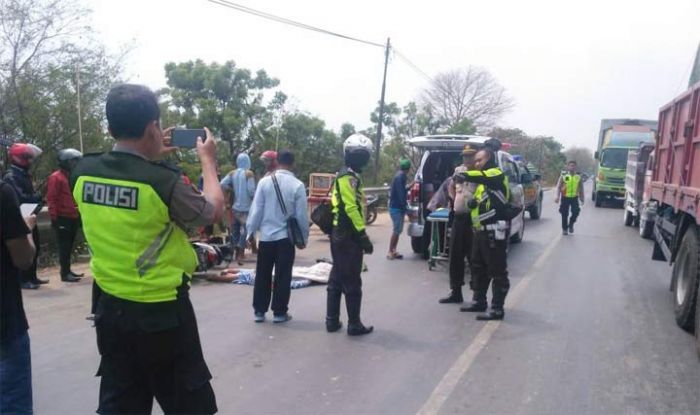 Tabrak Lari, Pengendara Sepeda Motor di Tuban Tewas Usai Diserempet Truk Tabrak Lari, Pengendara Sepeda Motor di Tuban Tewas Usai Diserempet Truk