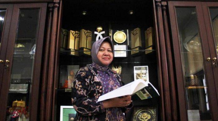 Saat Ini Risma Ogah Pikirkan Pilwali Saat Ini Risma Ogah Pikirkan Pilwali