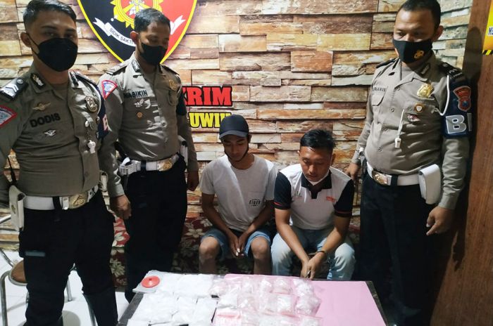Diduga Edarkan Pil Dobel L, Pemuda Surabaya dan Jombang Ditangkap Polres Kediri