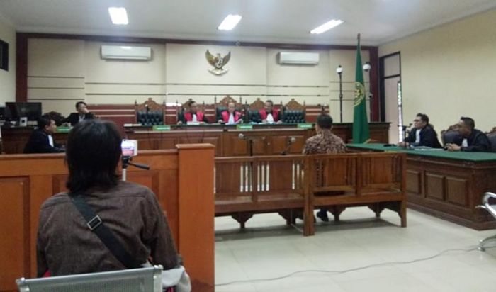 Hakim Tipikor Minta JPU Tak Tebang Pilih Tindak Pejabat Terlibat Korupsi di BPPKAD Gresik Hakim Tipikor Minta JPU Tak Tebang Pilih Tindak Pejabat Terlibat Korupsi di BPPKAD Gresik