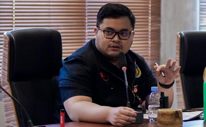 Bertemu Pengurus PPDI, Mas Dhito Sampaikan Tiga Pesan Penting Bagi Perangkat Desa Bertemu Pengurus PPDI, Mas Dhito Sampaikan Tiga Pesan Penting Bagi Perangkat Desa