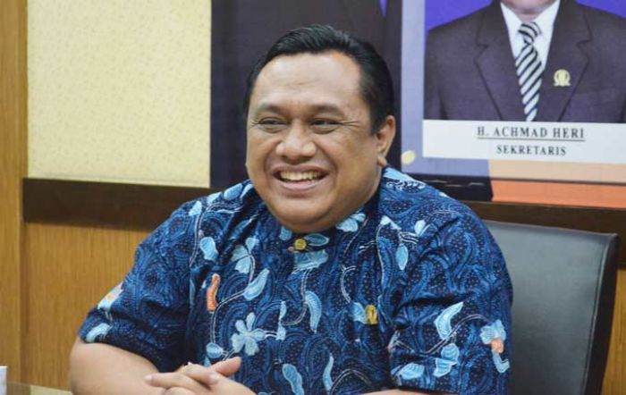 DPRD Jatim Minta Angkutan Umum Konvesional Berbenah DPRD Jatim Minta Angkutan Umum Konvesional Berbenah