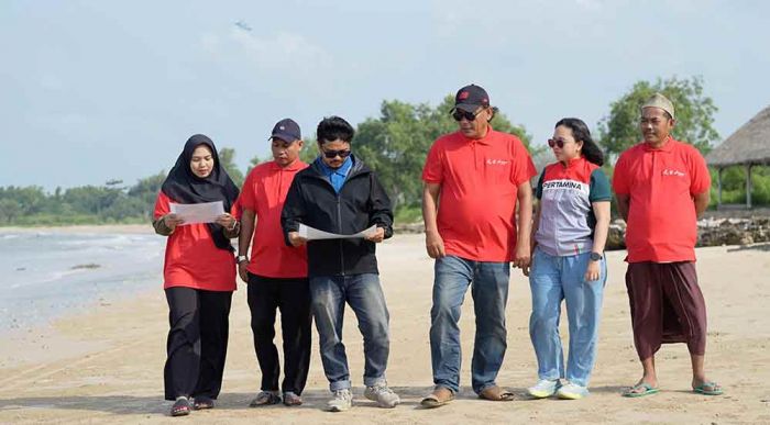 Cegah Abrasi hingga Tingkatkan Ekonomi Warga, PHE WMO Tanam Hexa Reef di Pantai Pasir Putih Tlagoh
