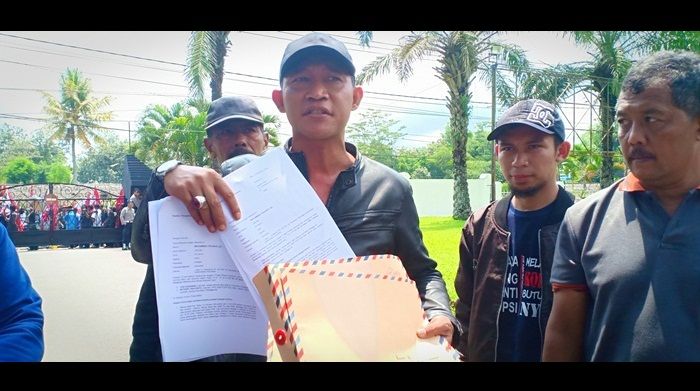 Usai Diperiksa 6 Jam, Polisi Tak Menahan Aktivis Anti Korupsi Tersangka UU ITE