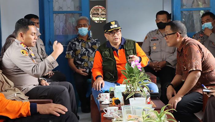 Plt Bupati dan Forkopimda Kabupaten Probolinggo Gelar Rakor Penanganan Banjir Plt Bupati dan Forkopimda Kabupaten Probolinggo Gelar Rakor Penanganan Banjir