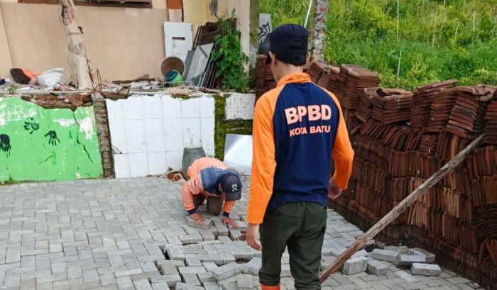 Tanah Gerak Ancam Desa Gunungsari Kota Batu Tanah Gerak Ancam Desa Gunungsari Kota Batu