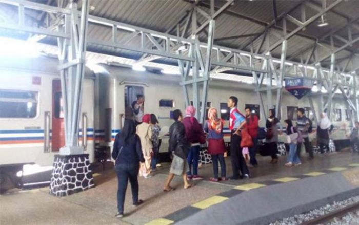 Daop 9 Jember Berlakukan Penyesuaian Tarif untuk KA Jarak Jauh Daop 9 Jember Berlakukan Penyesuaian Tarif untuk KA Jarak Jauh