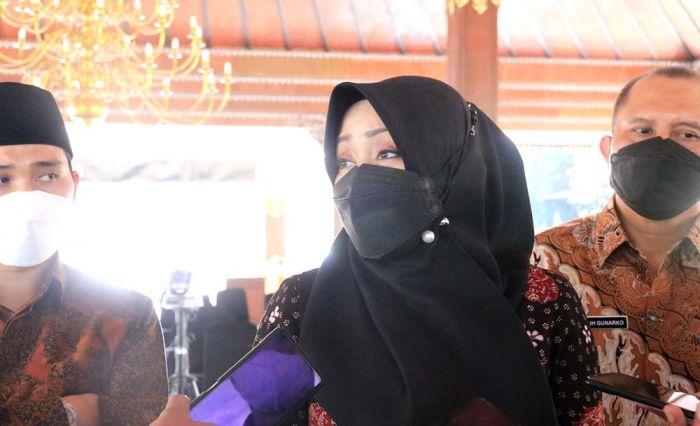 Bupati Ikfina Gelar Penandatanganan Perjanjian Kinerja dan Pakta Integritas Perangkat Daerah Bupati Ikfina Gelar Penandatanganan Perjanjian Kinerja dan Pakta Integritas Perangkat Daerah