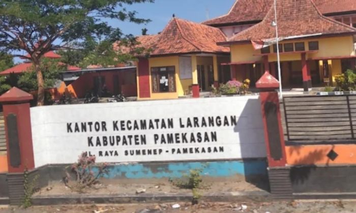 Tarik Sumbangan Rp150 Ribu ke Lembaga untuk Karnaval, Camat Larangan Diduga Lakukan Pungli Tarik Sumbangan Rp150 Ribu ke Lembaga untuk Karnaval, Camat Larangan Diduga Lakukan Pungli