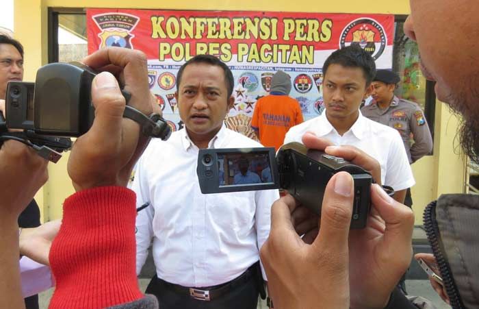 Kasatreskrim Polres Pacitan Pastikan Kasus Begal di Tegalombo Hoax Kasatreskrim Polres Pacitan Pastikan Kasus Begal di Tegalombo Hoax