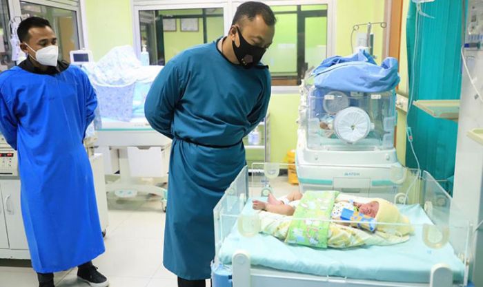 Sempat Mengelak, Ibu Pembuang Bayi di Kediri Akhirnya Ditangkap Sempat Mengelak, Ibu Pembuang Bayi di Kediri Akhirnya Ditangkap