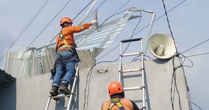 PLN UID Jatim Sambungkan Listrik Gratis untuk 137 Warga Prasejahtera PLN UID Jatim Sambungkan Listrik Gratis untuk 137 Warga Prasejahtera