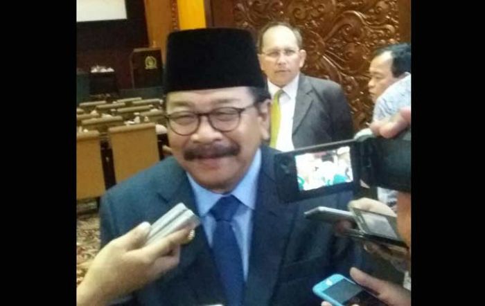 Polemik NPHD Pilgub Jatim 2018, Pakde Karwo Perintahkan Kepala Biro Teken, KPU Minta Gubernur