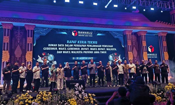 Bawaslu Sidoarjo Sebut Rumah Data Jadi Sarana Ukur Kinerja Pengawasan Bawaslu Sidoarjo Sebut Rumah Data Jadi Sarana Ukur Kinerja Pengawasan