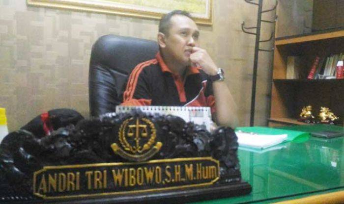 Kasus Pembunuhan Siswi SMP PGRI 10 Sidoarjo, Terdakwa Dituntut 6 Tahun Penjara Kasus Pembunuhan Siswi SMP PGRI 10 Sidoarjo, Terdakwa Dituntut 6 Tahun Penjara